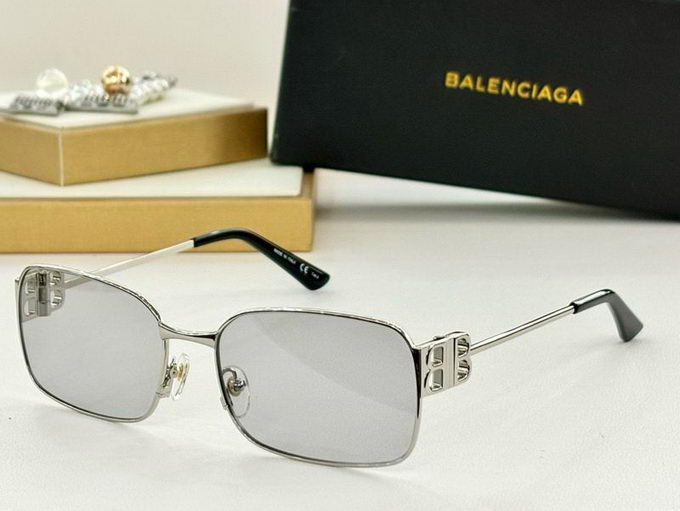 Balenciaga Sunglasses ID:20240703-135